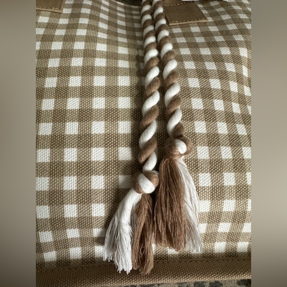 J.Crew Beige & Ivory Canvas Structured Tote With Tassels 🥰 - Picture 7 of 16
